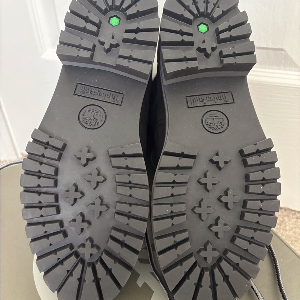 Timberland Black Winter Boots for cold, rain, or snow! - Picture 4 of 5